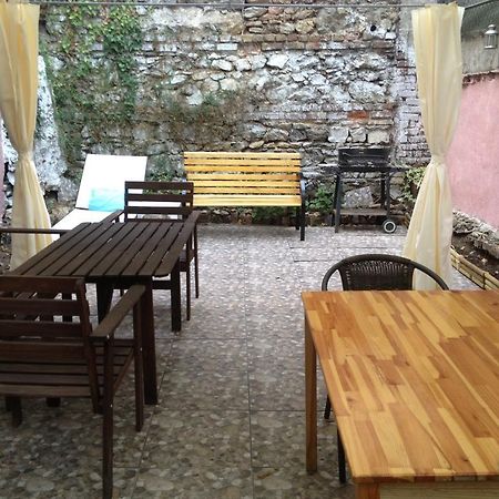 Kevin'S Hostel อิสตันบูล ภายนอก รูปภาพ